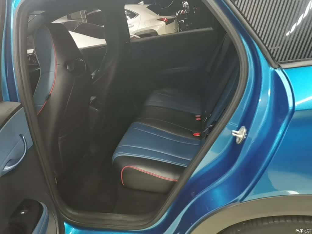 BYD Dolphin, 2022 17