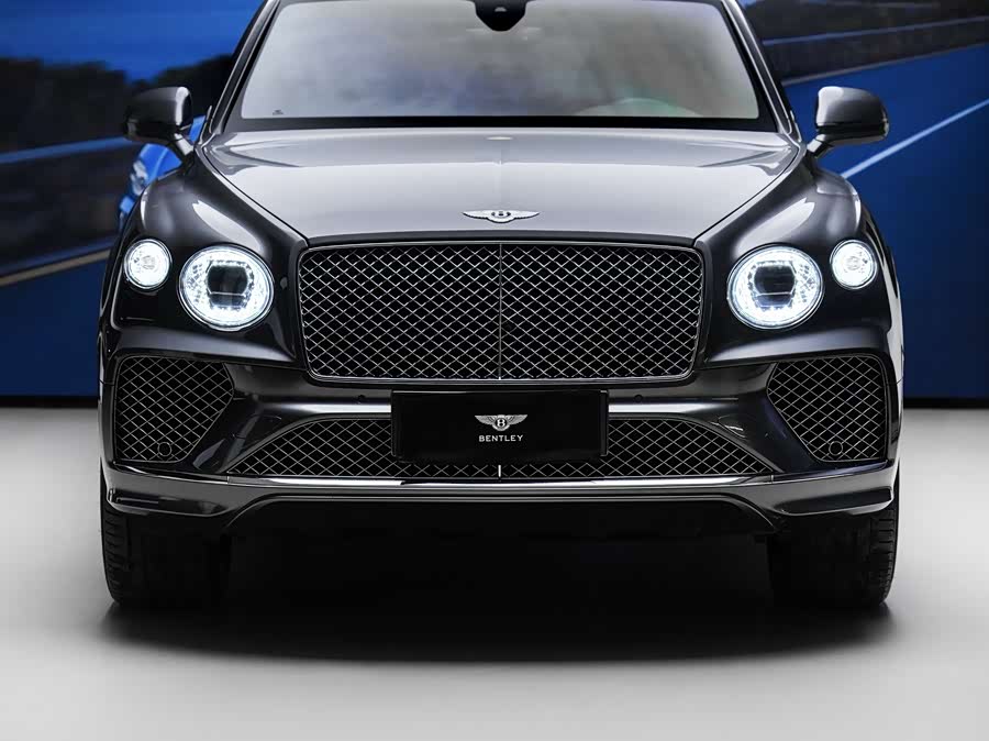Bentley Bentayga 2021, фото 2