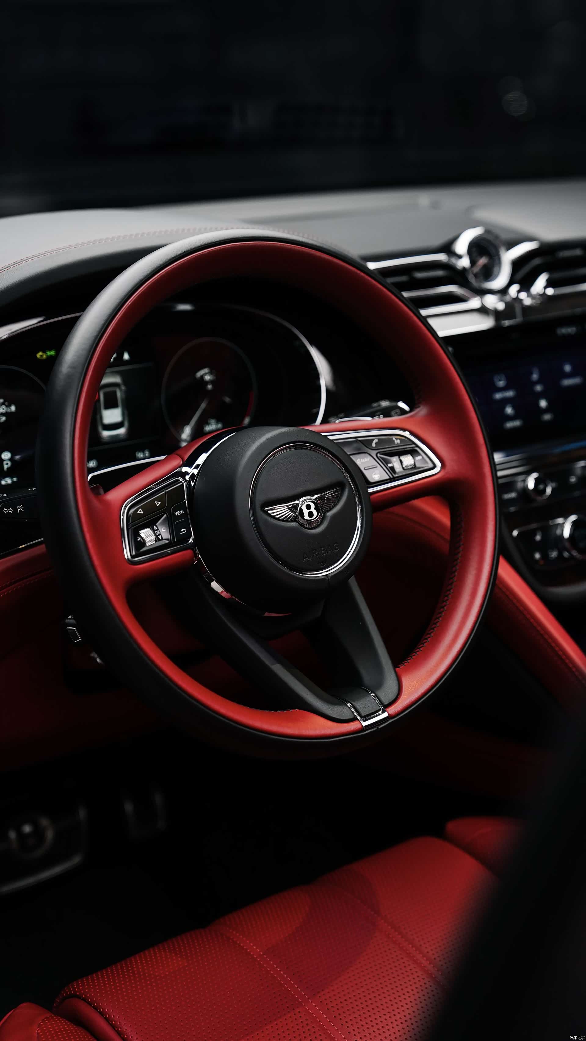 Bentley Bentayga, 2021 все фото