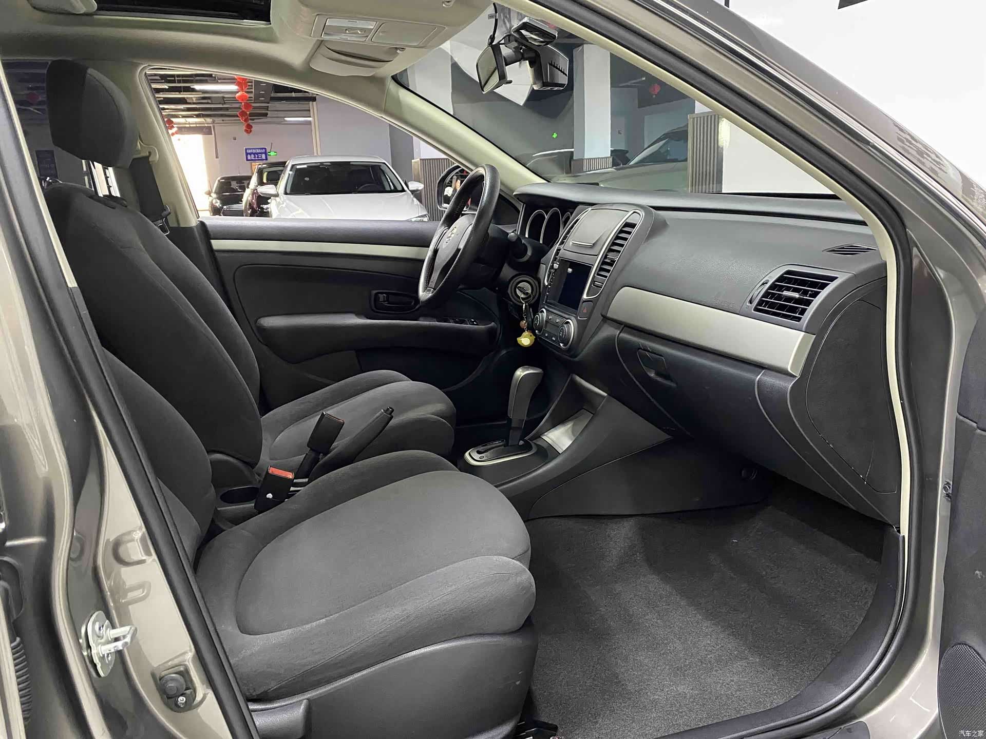 Nissan Sylphy, 2017 16