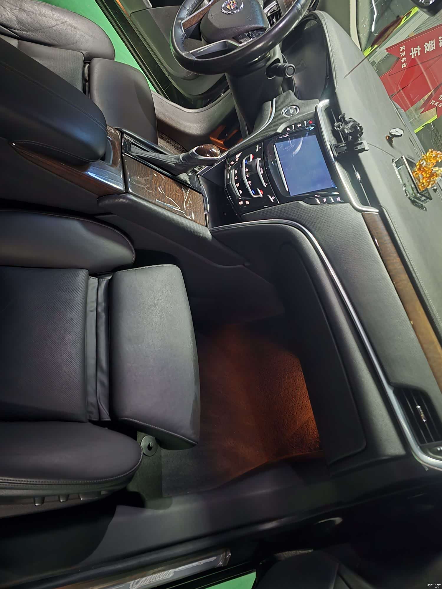 Cadillac XTS, 2013 9