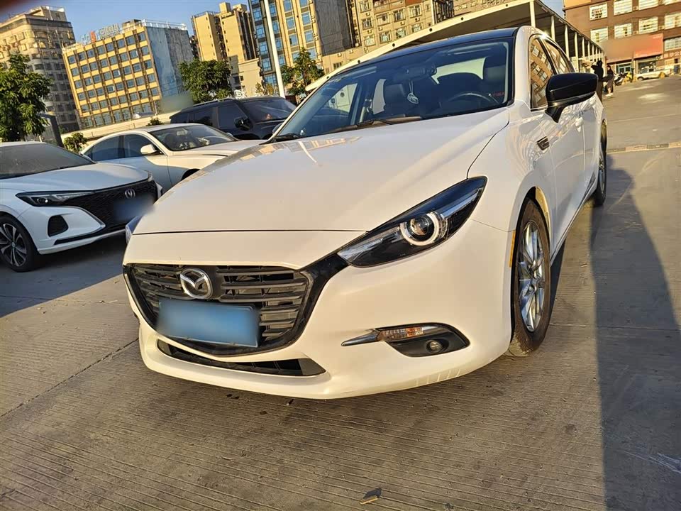 Mazda 3 Angkesaila