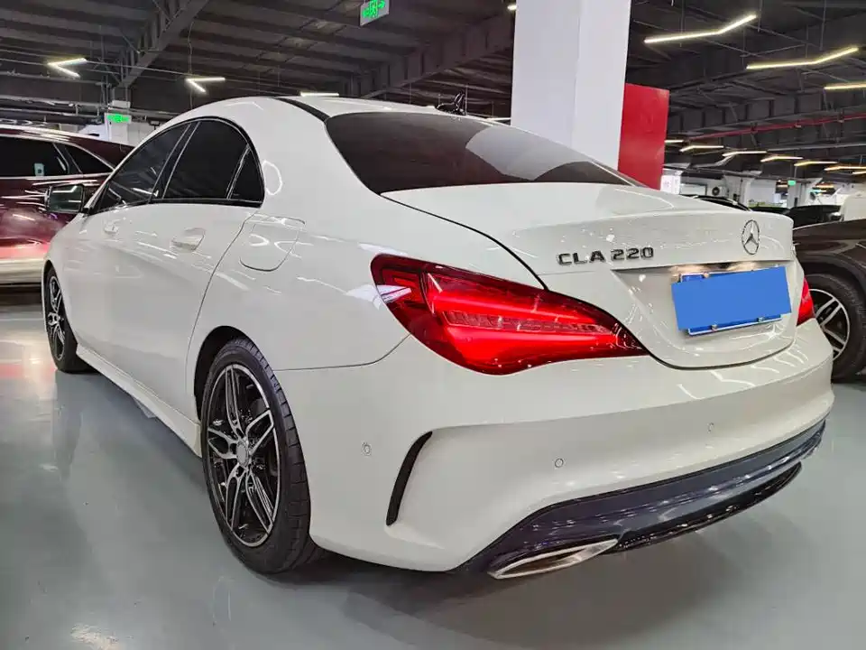 Mercedes-Benz CLA