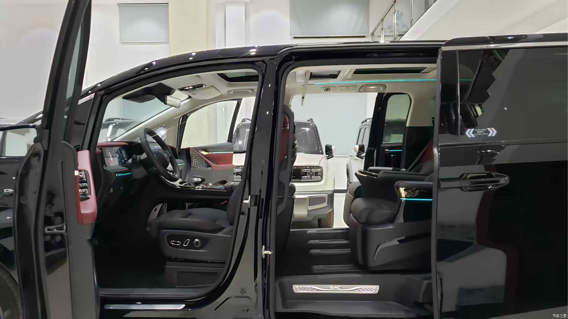 Trumpchi E9, 2025 11