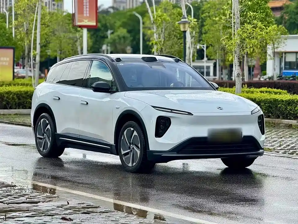 NIO ES6