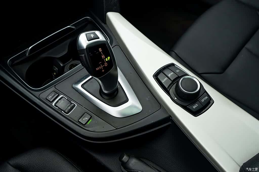 BMW 3 Series, 2017 26