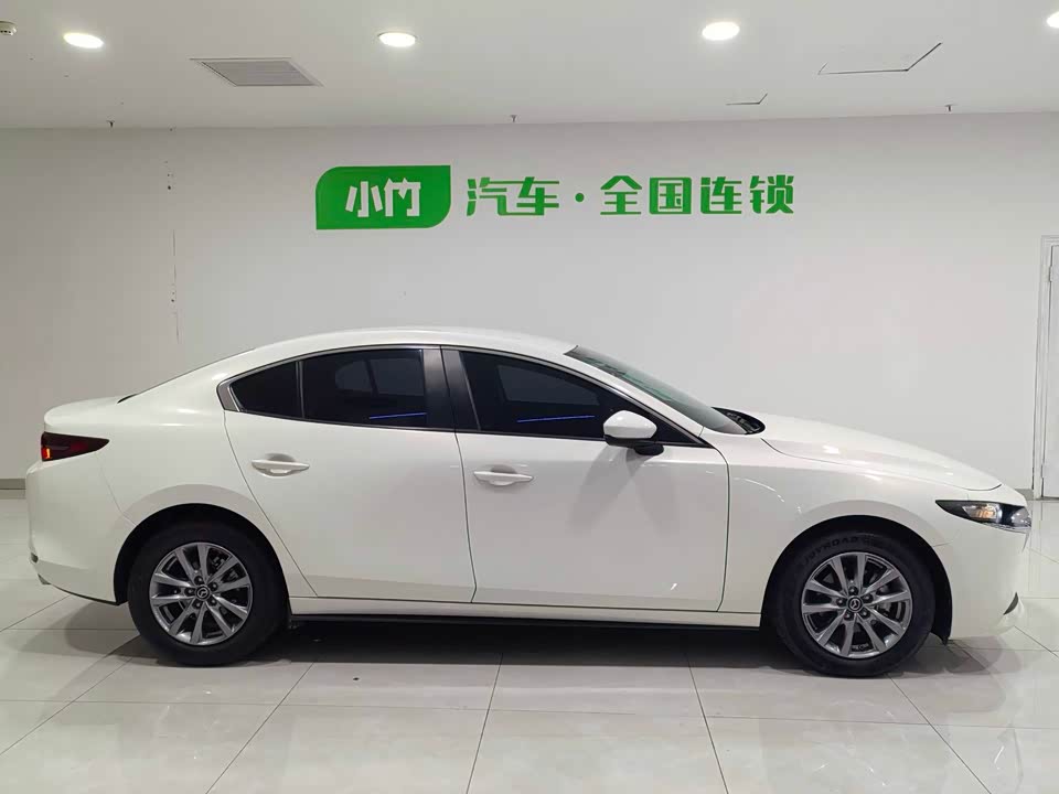 Mazda 3 Angkesaila
