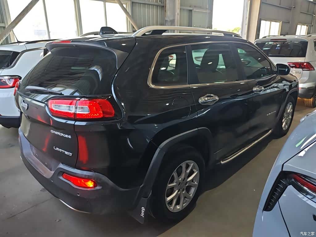 Jeep Cherokee, 2017 7
