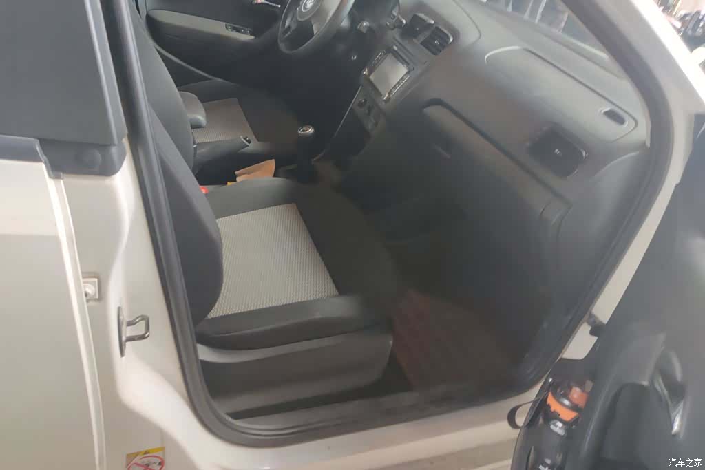 Volkswagen Polo, 2014 8