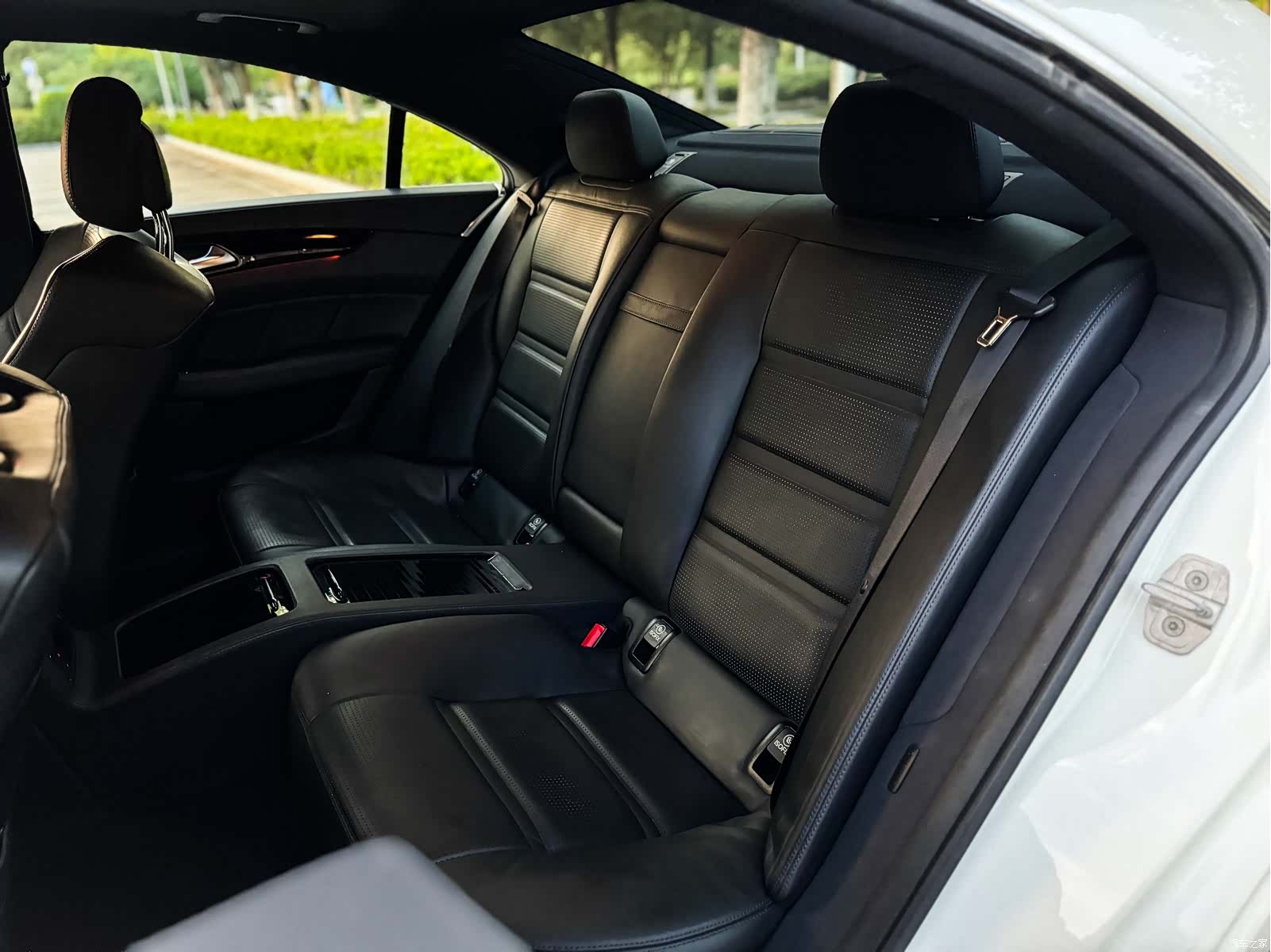 Mercedes-Benz CLS, 2017 19