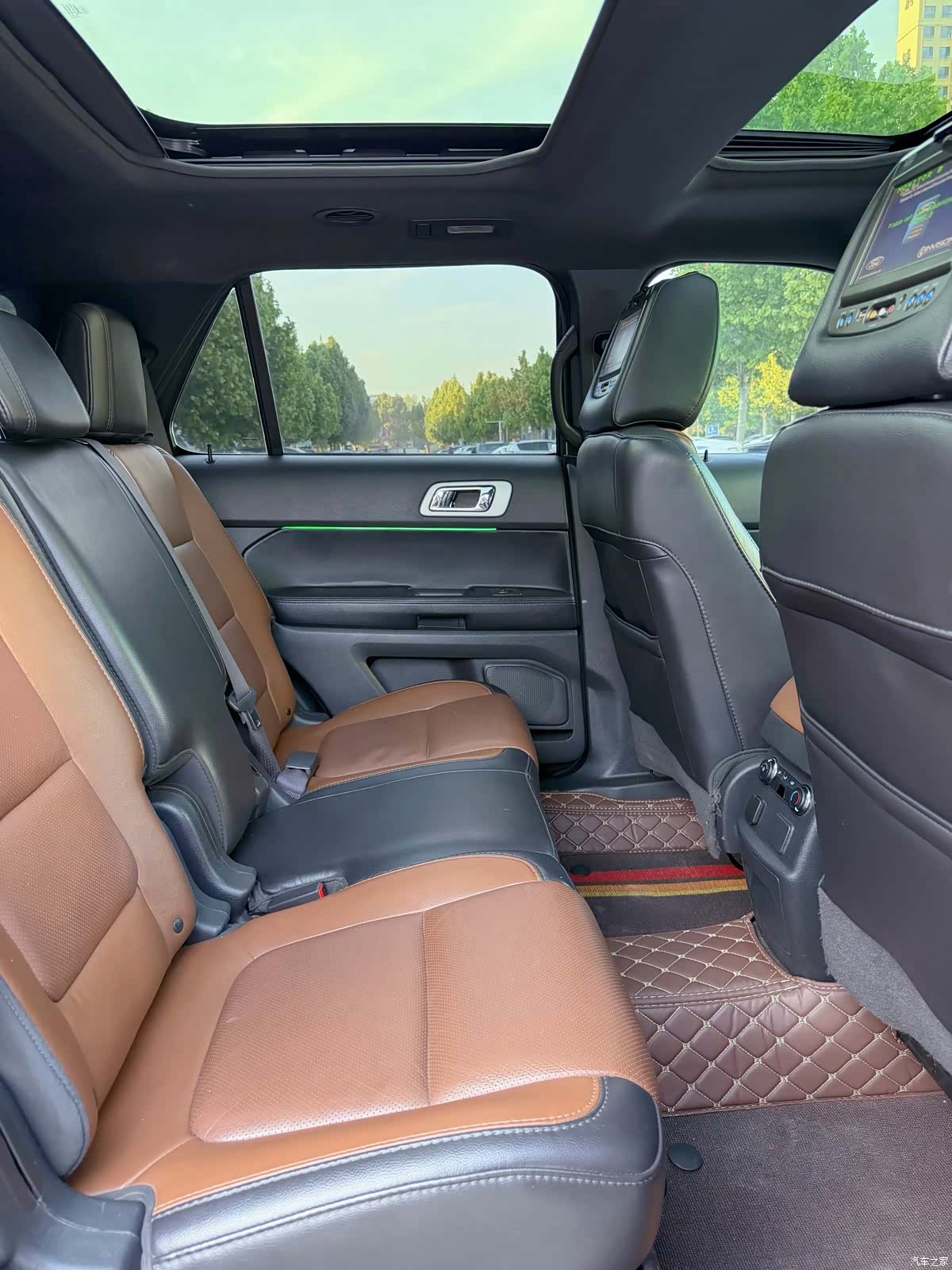 Ford Explorer, 2014 11