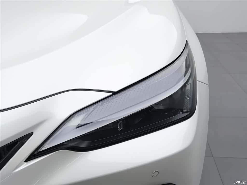 Lexus NX, 2022 7