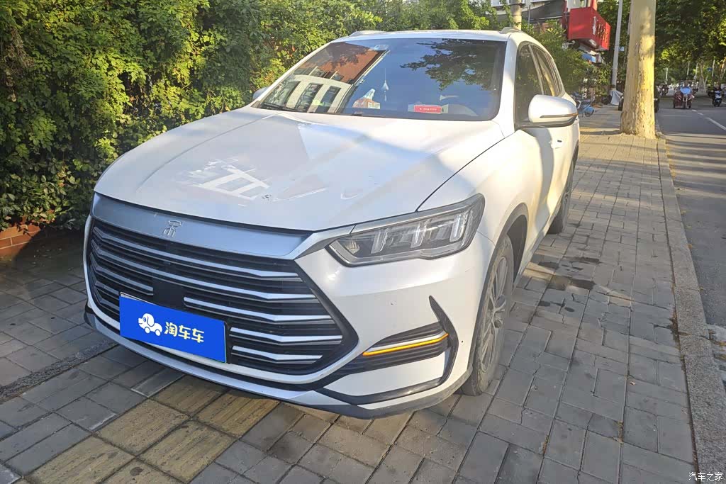 BYD Song, 2022 1