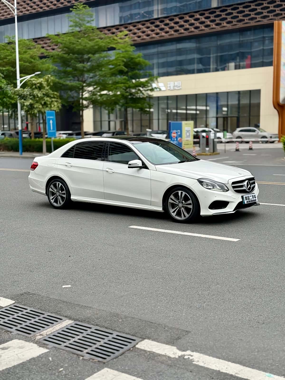 Mercedes-Benz E-Class, 2016 4
