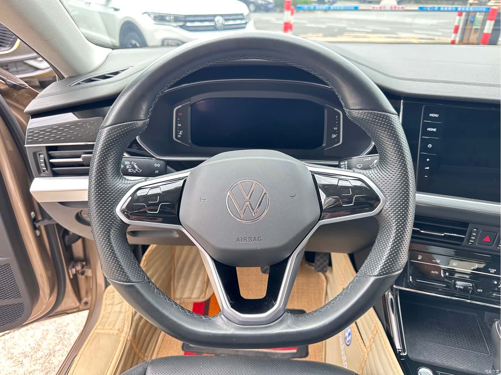 Volkswagen Passat, 2022 16