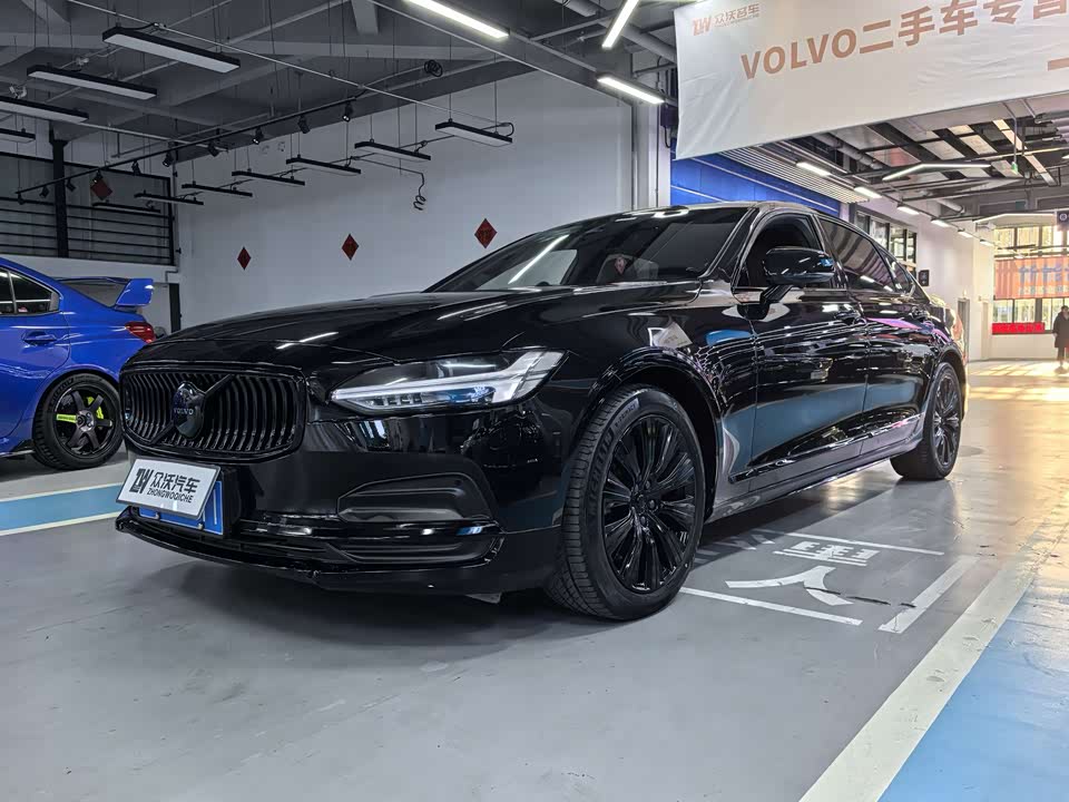 Volvo S90