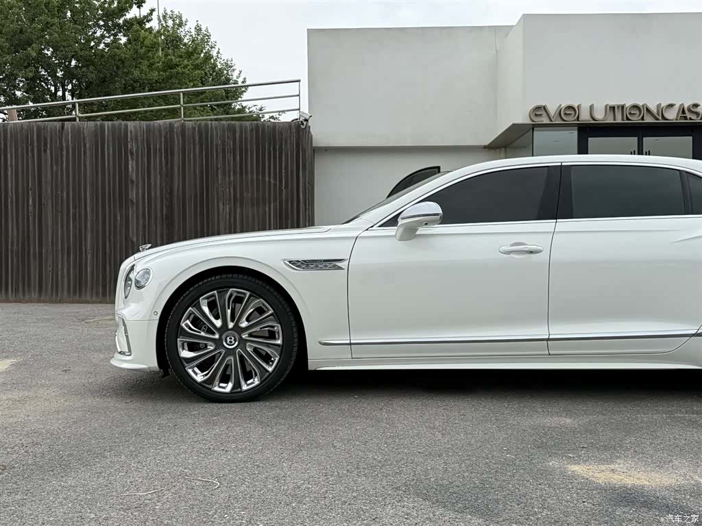 Bentley Flying Spur, 2025 все фото