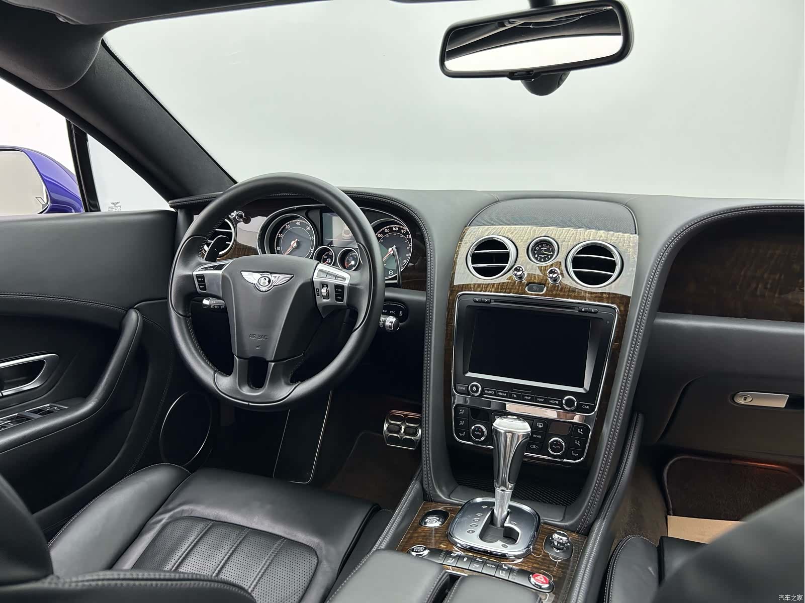 Bentley Continental GT, 2016 10