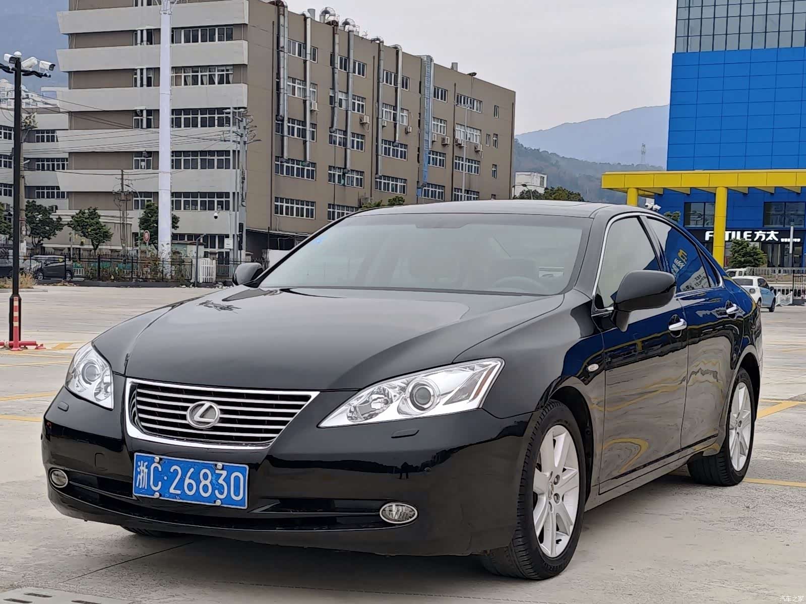 Lexus ES, 2009 1