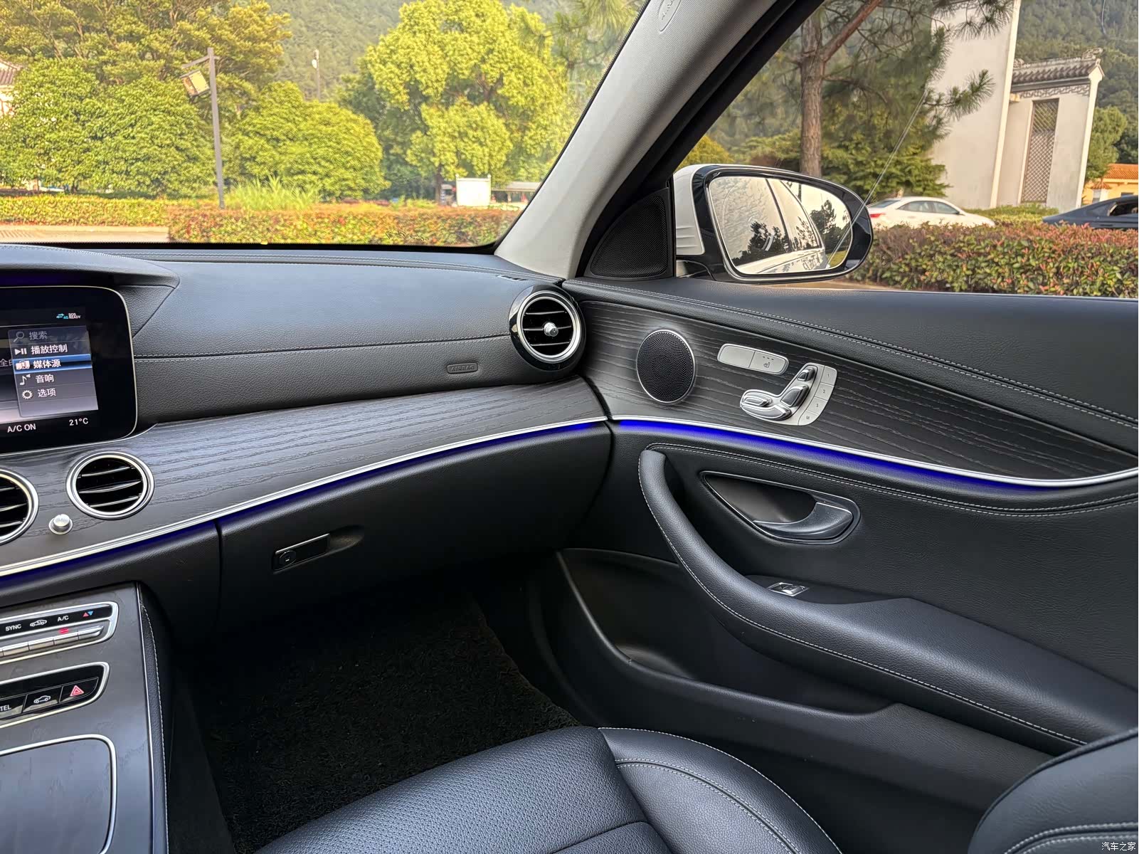 Mercedes-Benz E-Class, 2020 16