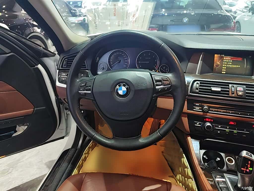 BMW 5 Series, 2015 11