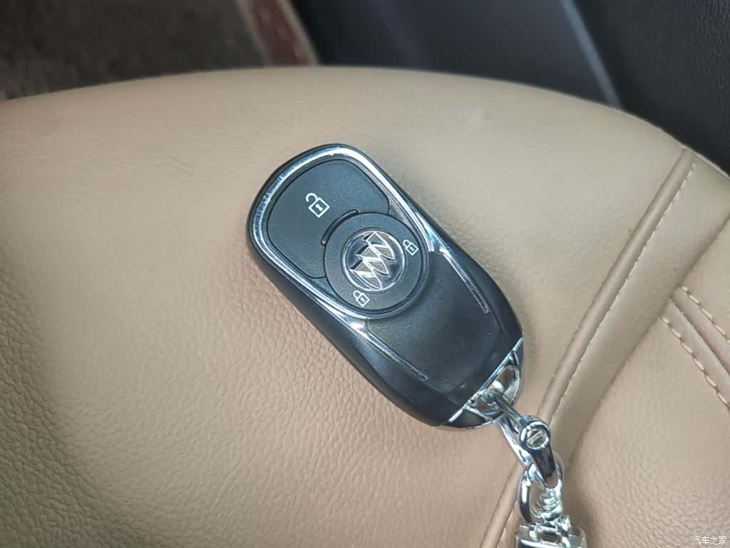 Buick GL6, 2021 9