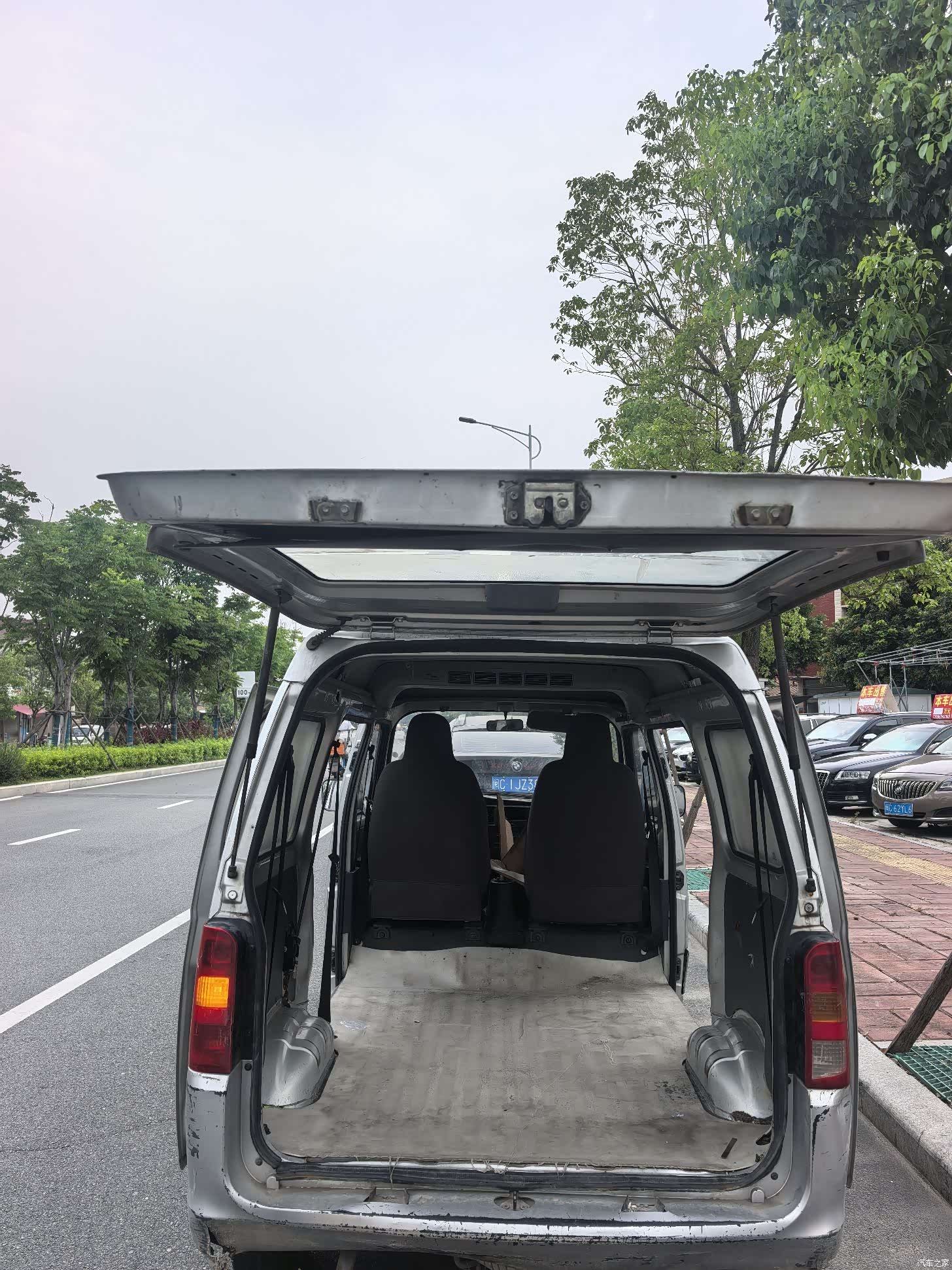 Wuling LSI, 2017 11