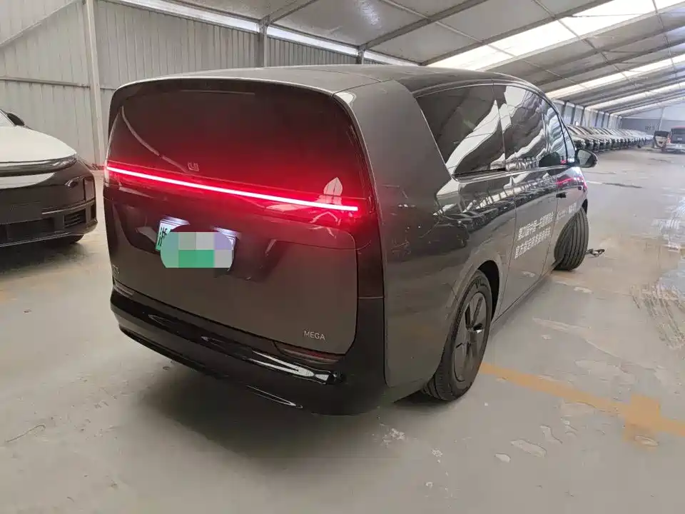 Li Auto Ideal MEGA