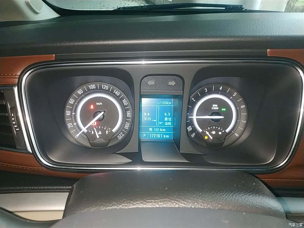 Buick GL8, 2020 9