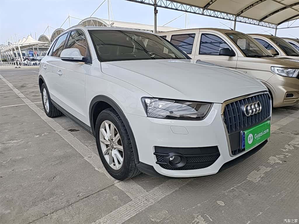 Audi Q3, 2015 4