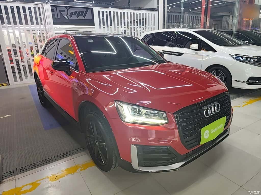 Audi Q2L, 2019 4