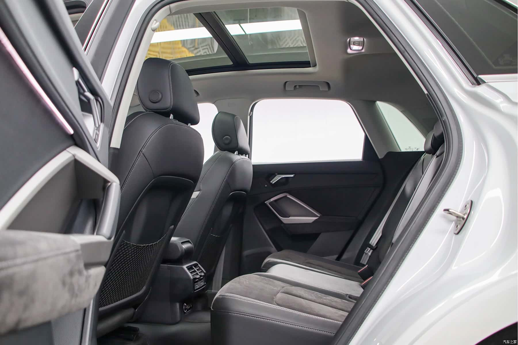 Audi Q3, 2022 16
