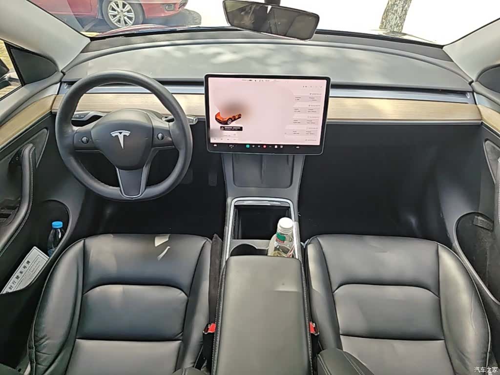 Tesla Model Y, 2022 10
