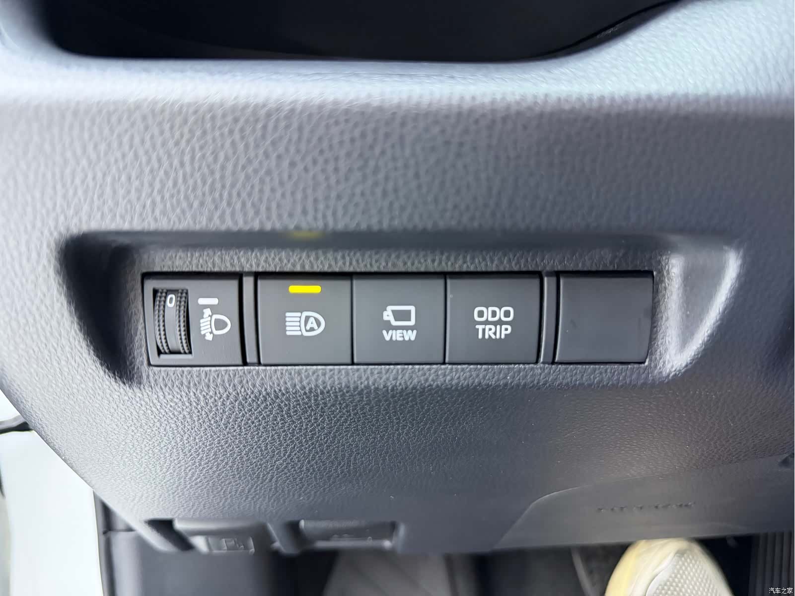 Toyota RAV4, 2024 7