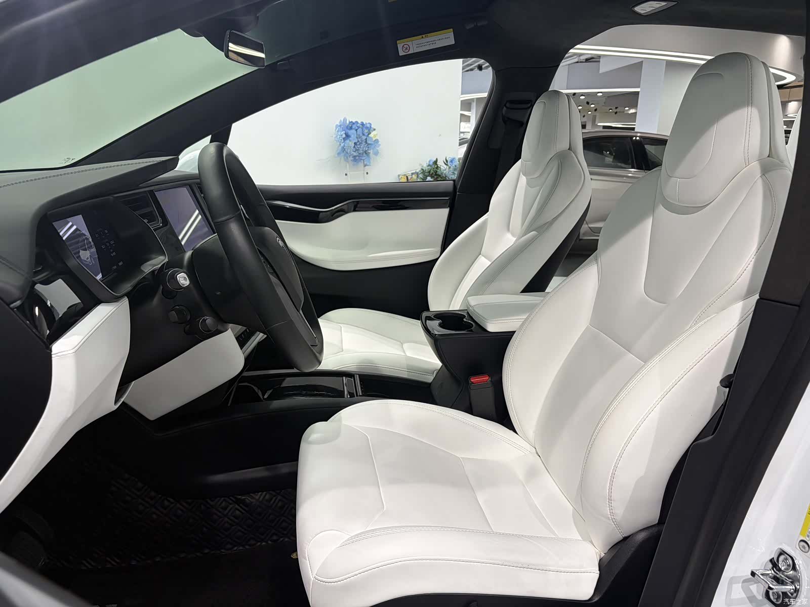 Tesla Model X, 2019 8