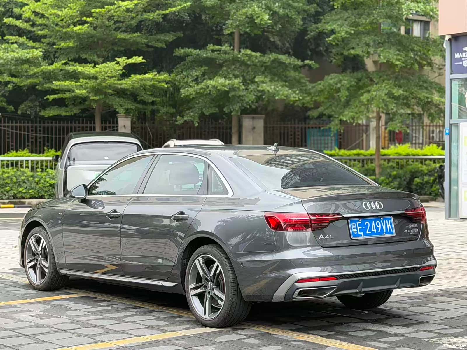 Audi A4L, 2021 4