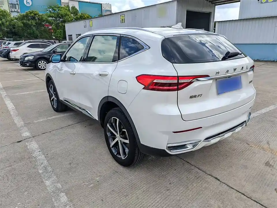 Haval F7