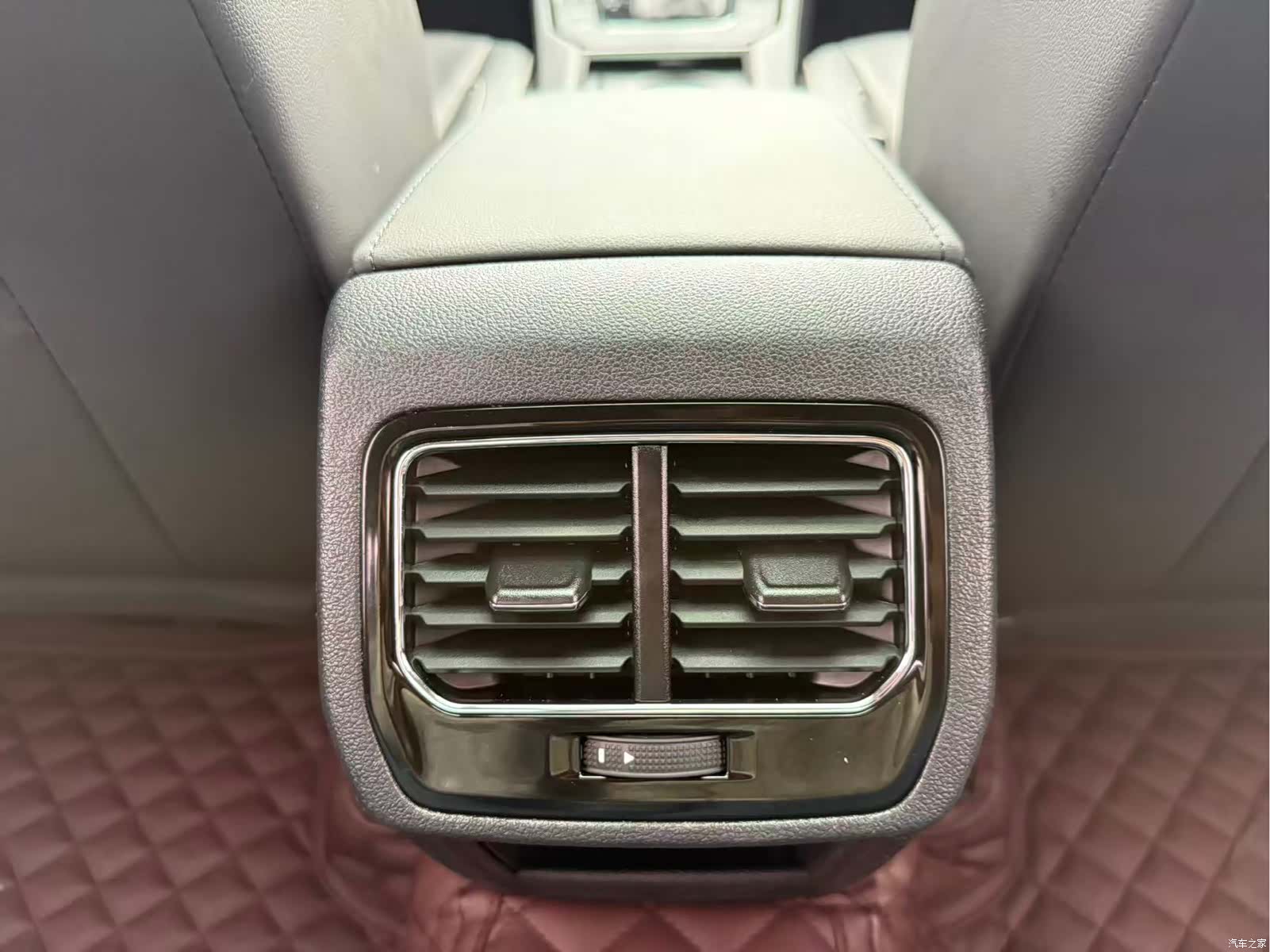 Volkswagen Lamando, 2017 24