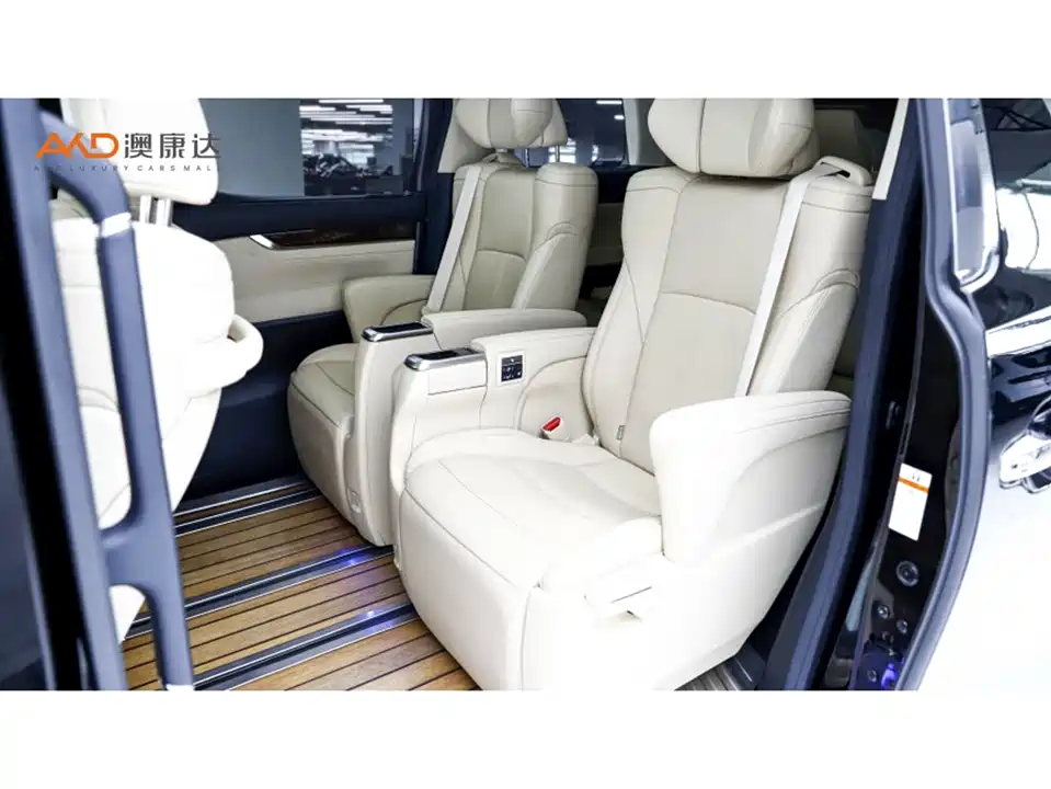 Toyota Elfa Toyota Elfa