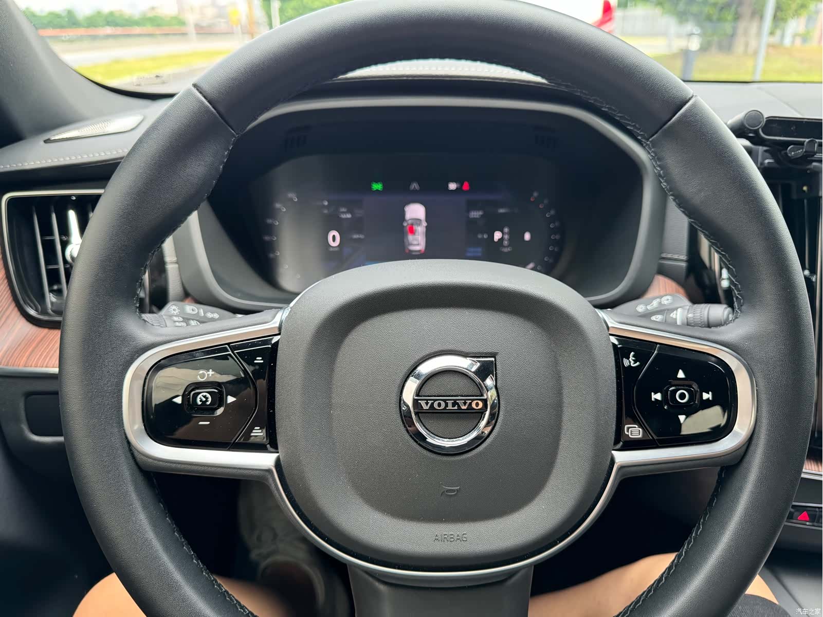 Volvo XC60, 2025 16