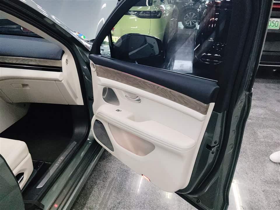 HarmonyOS Ask the world M5