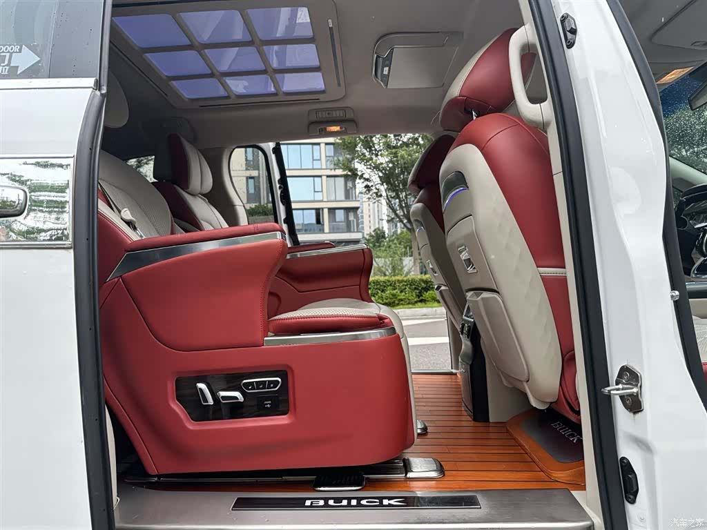Buick GL8, 2020 9