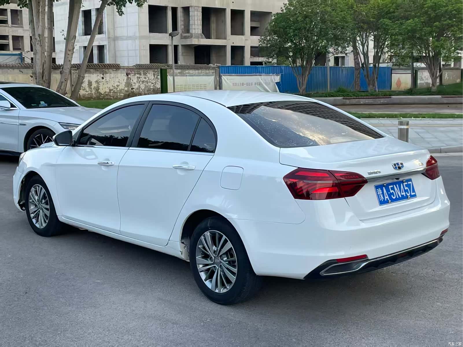 Geely Emgrand, 2019 9