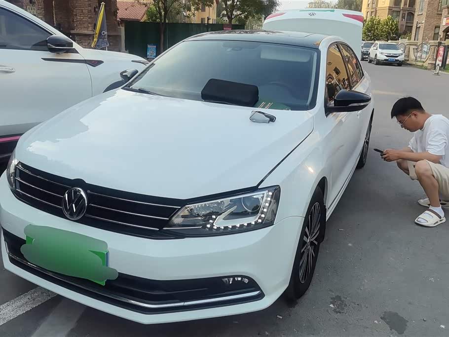 Volkswagen Sagitar