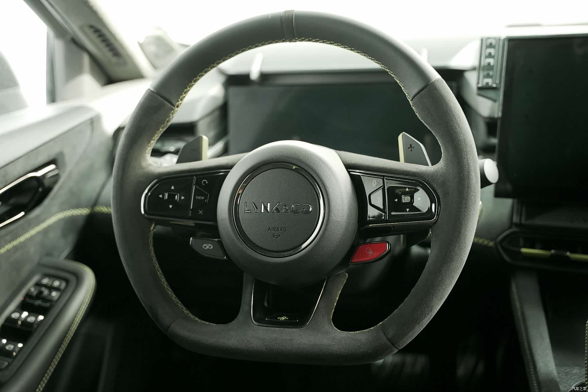 Lynk & Co 02, 2023 все фото