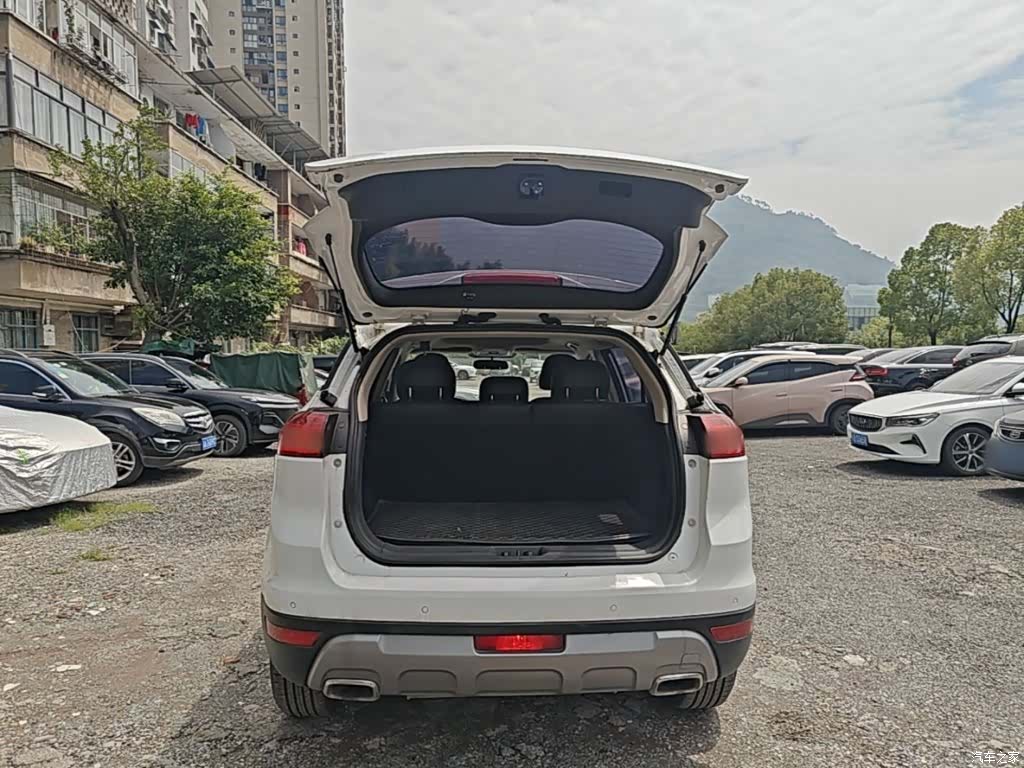 Geely Boyue, 2017 19
