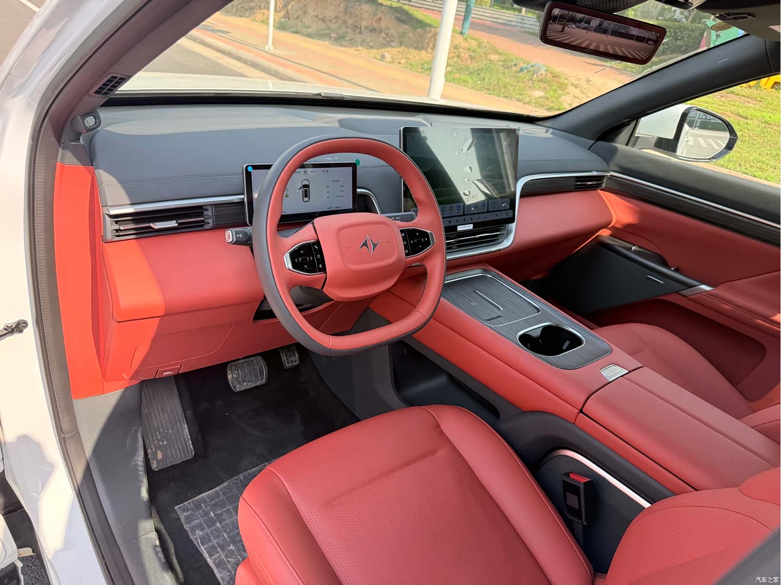 DongFeng eπ008, 2024 11