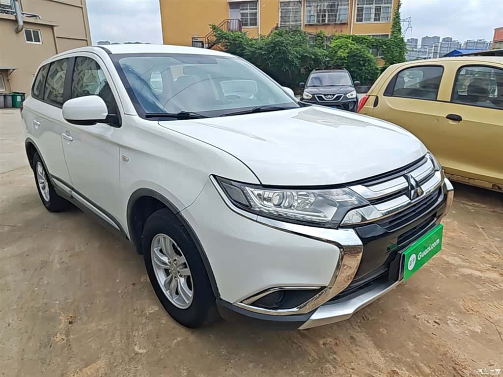 Mitsubishi Outlander, 2017 4