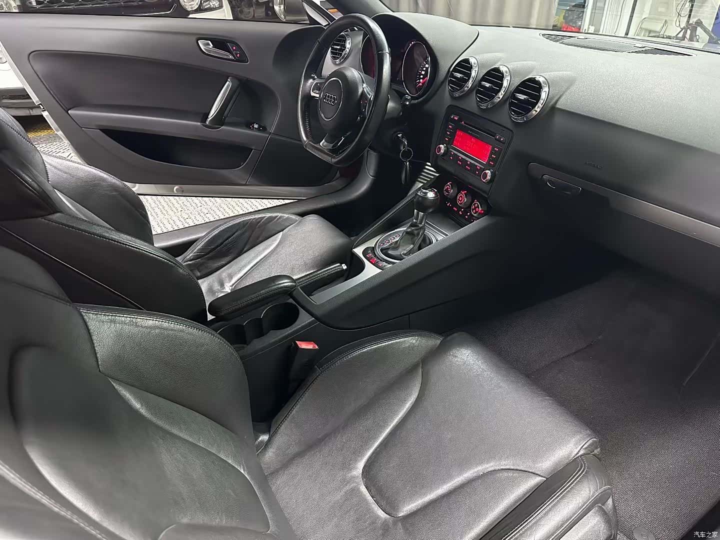 Audi TT, 2012 8