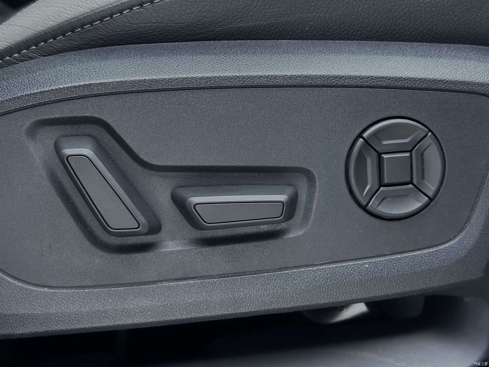 Audi Q3, 2022 23